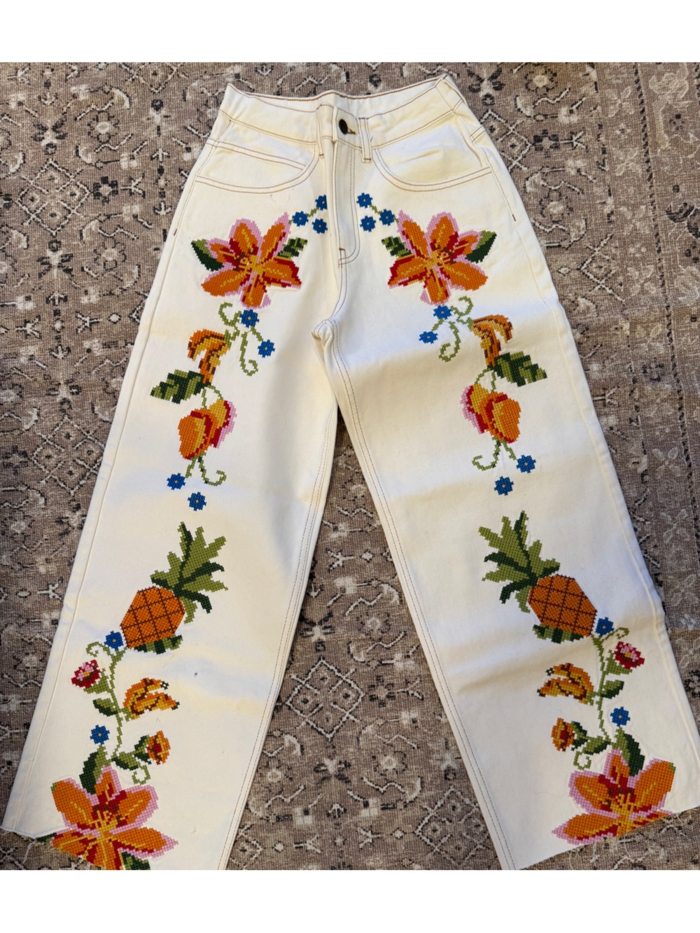 Farm Rio Embroidered Pants - Picture 7 of 14